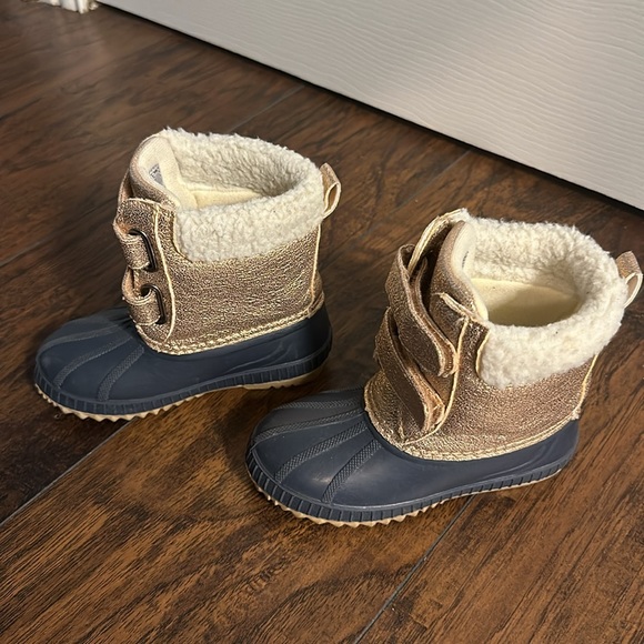 winter boot oh water size 9/10 - Picture 3 of 5